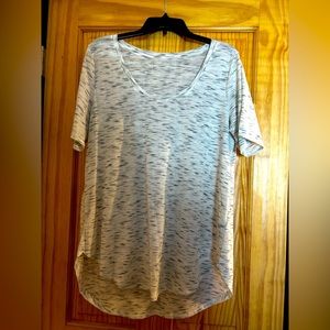 Maurice’s 24/7 Tee Gray and White
